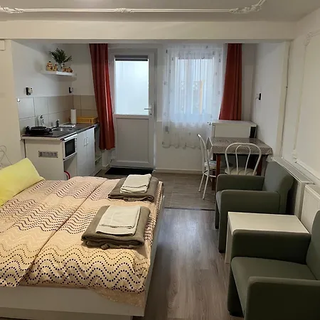 Bango Vendeghaz Guest house Heviz