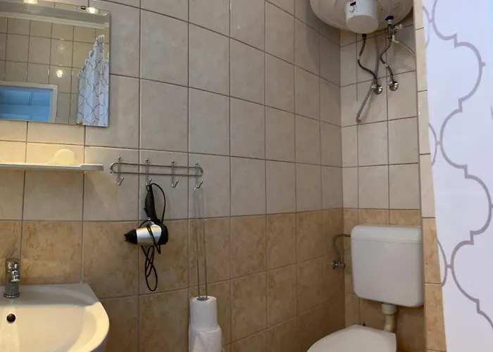 Bango Vendeghaz ヘーヴィーズ